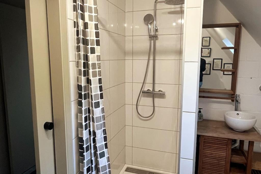 Gite Et Chambre D'Hote Gussignies المظهر الخارجي الصورة